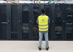 Data Center - Worker w logo